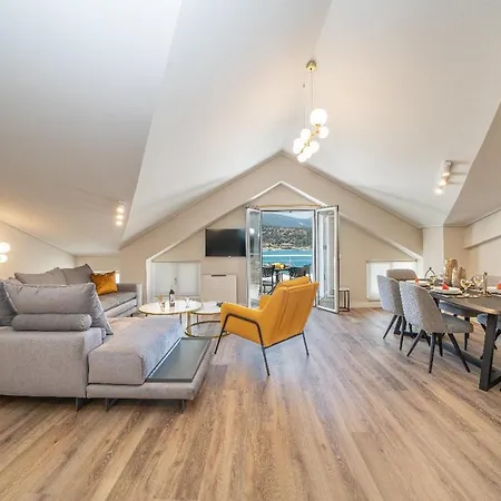 Porta Nel Blu Apartment